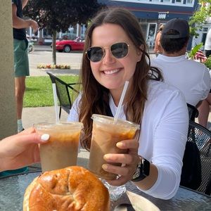 Meet your Posher, Sarah